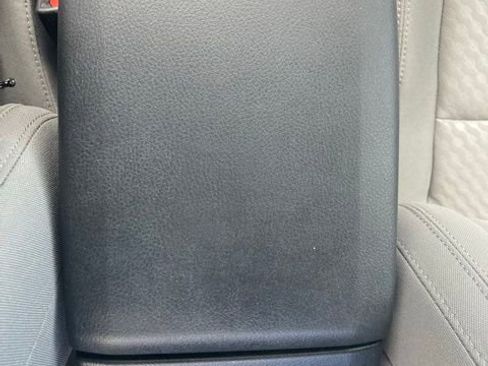 Certified 2023 Toyota Tacoma SR AWD/4WD image 32