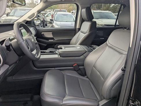 Certified 2025 Ford Expedition Max Active image 24