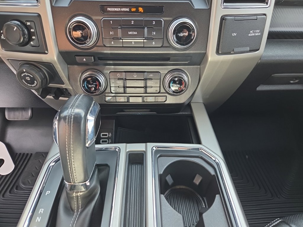 Used 2018 Ford F150 Lariat w/ Equipment Group 502A Luxury AWD/4WD image 20