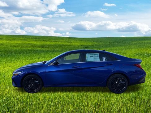 New 2026 Hyundai Elantra SEL Sport image 12