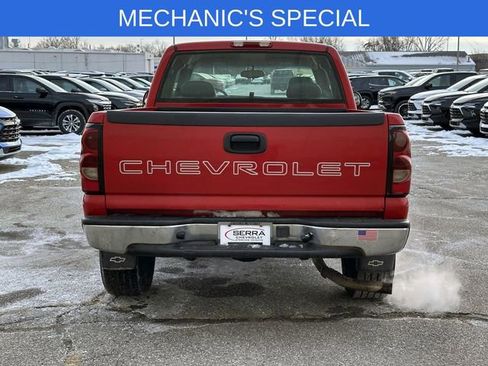 Used 2004 Chevrolet Silverado 1500 W/T w/ Light Duty Power Package image 4