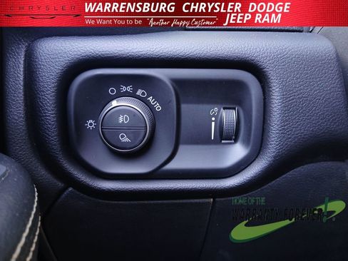 Used 2024 RAM 2500 Big Horn image 31