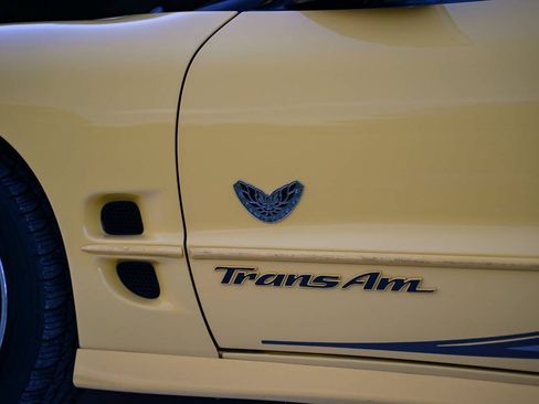 Used 2002 Pontiac Firebird Trans Am RWD image 44