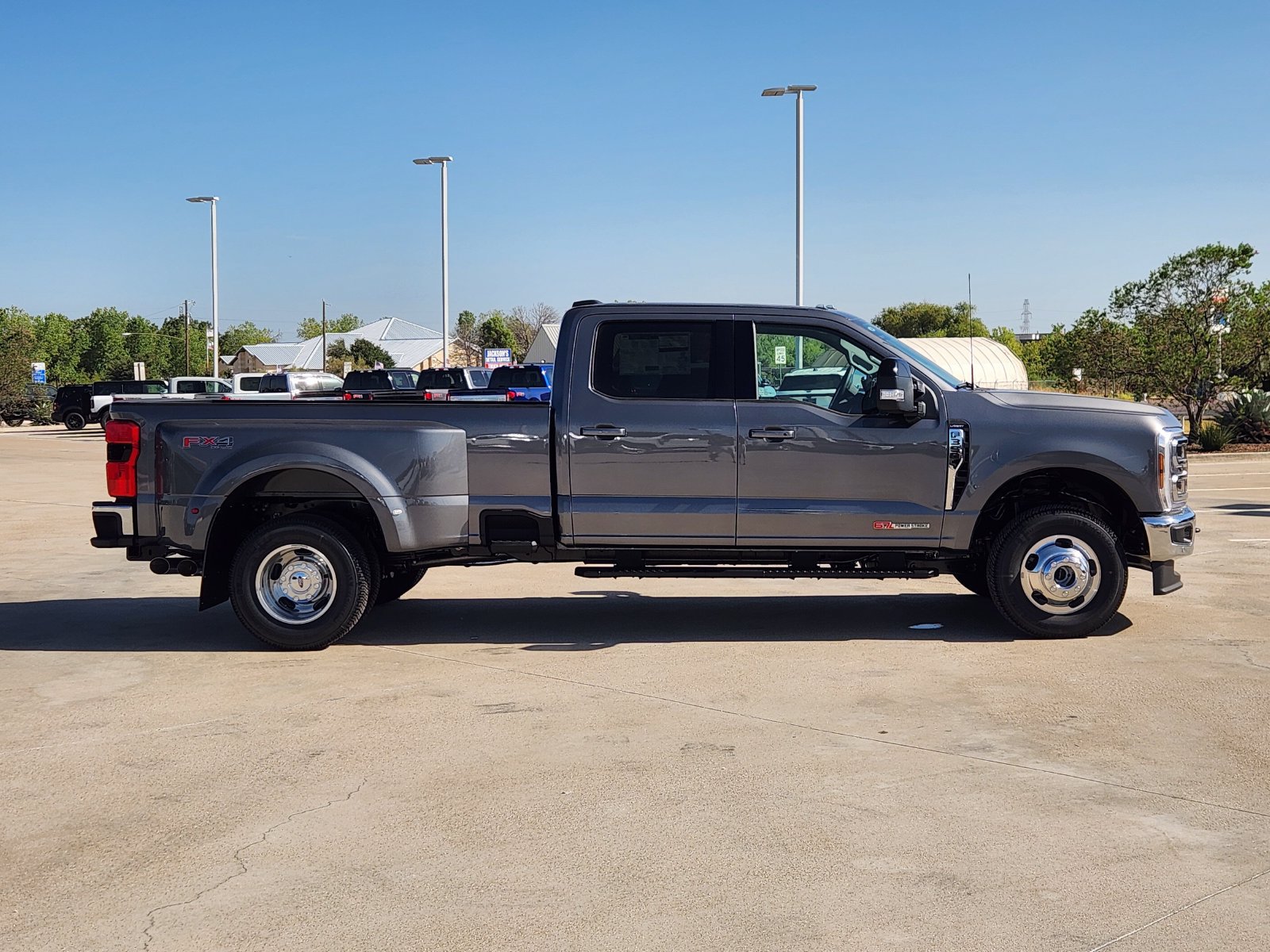 New 2027 Ford F350 Lariat w/ Lariat Premium Package AWD/4WD image 7
