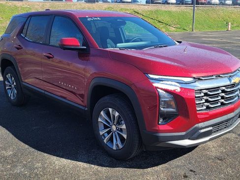 New 2026 Chevrolet Equinox LT w/ Safety and Technology Package FWD image 2