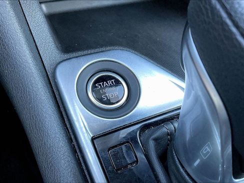 Used 2024 Nissan Sentra SV FWD image 16