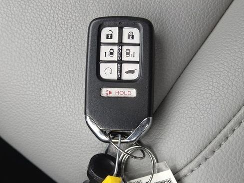 Used 2019 Honda Odyssey EX-L image 37