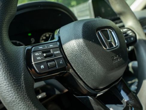 Used 2024 Honda Civic LX image 24