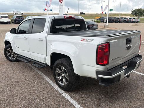 Used 2017 Chevrolet Colorado Z71 AWD/4WD image 5