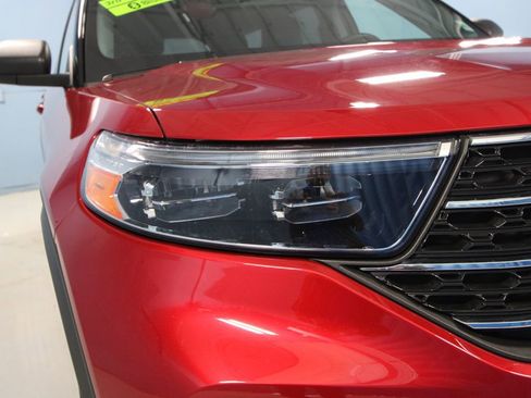 Used 2023 Ford Explorer XLT w/ Equipment Group 202A image 35