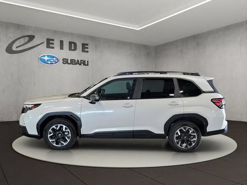 Used 2025 Subaru Forester Premium AWD/4WD image 8