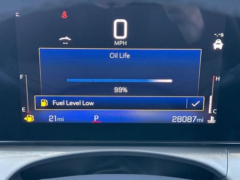 Used 2025 Chevrolet Trax LT w/ Driver Confidence Package FWD image 24