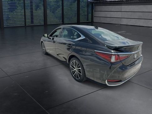 Certified 2025 Lexus ES 300h w/ Premium Package FWD image 6