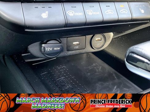 Used 2022 Hyundai Elantra Limited w/ Cargo Package image 28