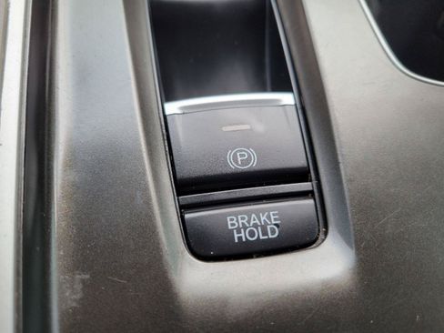 Used 2018 Honda Accord EX-L image 25