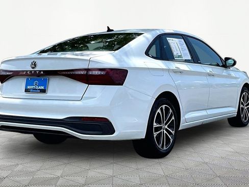 Used 2025 Volkswagen Jetta Sport FWD image 5