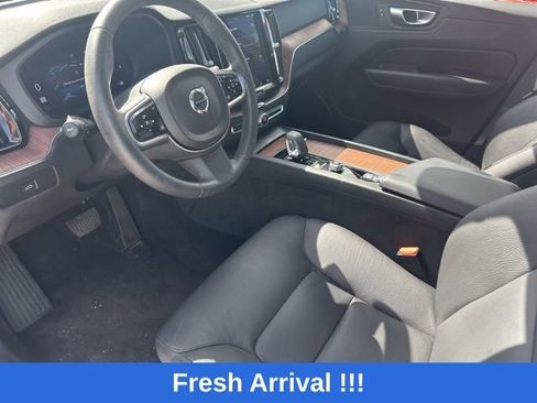 Used 2024 Volvo XC60 B5 Plus w/ Protection Package Premier image 18