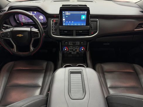 Used 2022 Chevrolet Tahoe LT w/ LT Signature Package RWD image 2