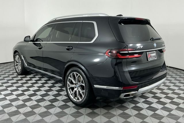 Used 2023 BMW X7 xDrive40i w/ Premium Package AWD/4WD image 5