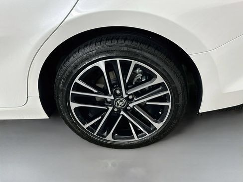 Used 2026 Toyota Camry XLE AWD/4WD image 31