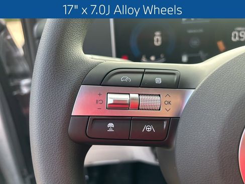 Used 2026 Hyundai Tucson SE image 13