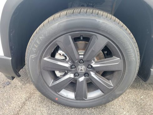 New 2026 Honda Pilot Sport image 12
