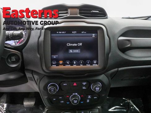 Used 2021 Jeep Renegade Limited image 12