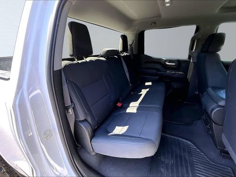 Used 2019 Chevrolet Silverado 1500 Custom Trail Boss AWD/4WD image 18
