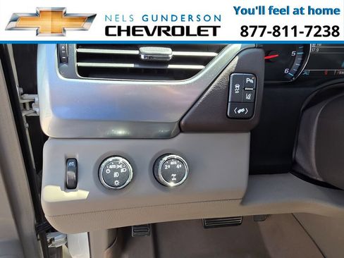 Used 2015 Chevrolet Suburban LTZ AWD/4WD image 23