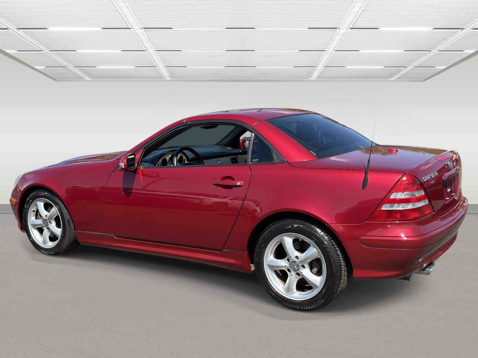 Used 2002 Mercedes-Benz SLK 320 image 3