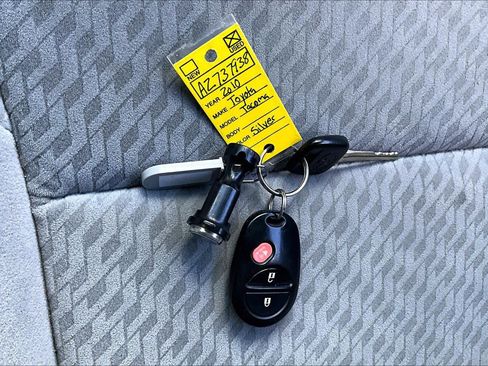 Used 2010 Toyota Tacoma 4x4 Access Cab image 13