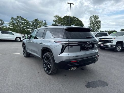 New 2026 Chevrolet Traverse RS w/ LPO, Floor Liner Package AWD/4WD image 9