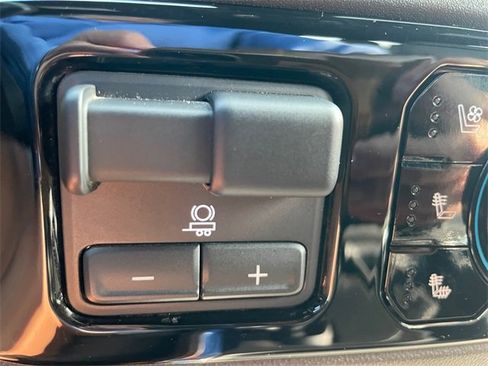 Used 2024 Chevrolet Silverado 1500 LTZ w/ Technology Package image 23