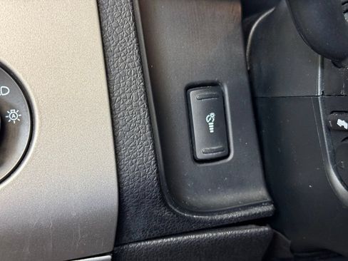 Used 2017 Ford Expedition Limited w/ Equipment Group 301A AWD/4WD image 42