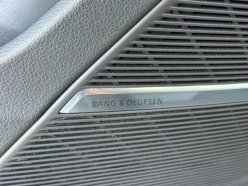 Used 2019 Audi Q8 Premium Plus image 10