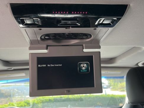 Used 2016 Chevrolet Tahoe LTZ image 15