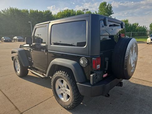 Used 2015 Jeep Wrangler Sport w/ Quick Order Package 24S AWD/4WD image 5