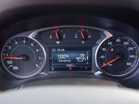 Used 2024 GMC Terrain SLE w/ Driver Convenience Package image 31