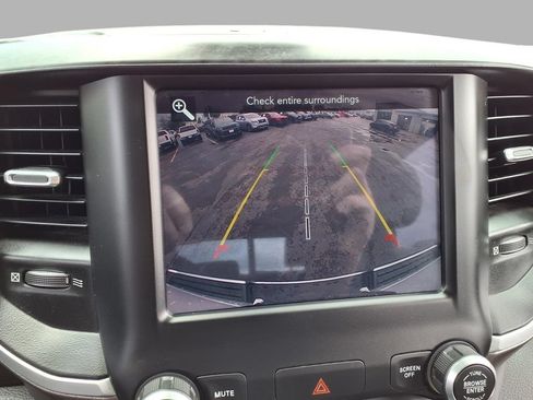 Used 2020 RAM 1500 Big Horn AWD/4WD image 6