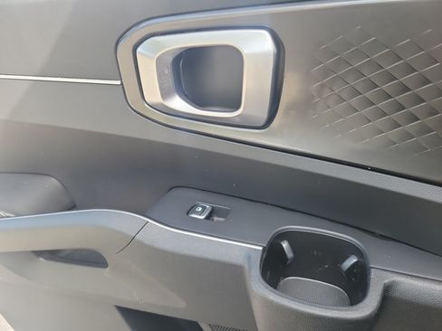 Used 2021 Kia Sorento LX FWD image 20