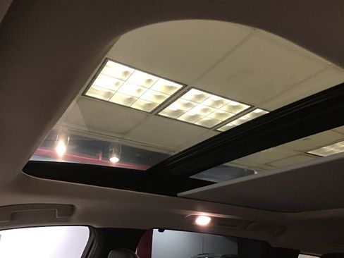 Used 2023 INFINITI QX60 Luxe w/ Performance Audio Package image 34