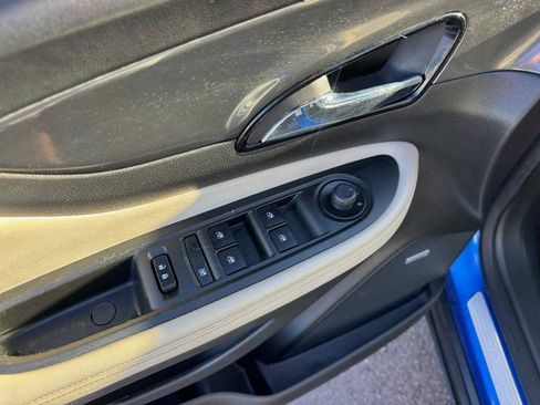 Used 2017 Buick Encore Essence image 13