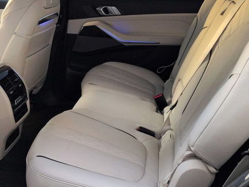 Used 2024 BMW X7 M60i w/ Executive Package AWD/4WD image 21