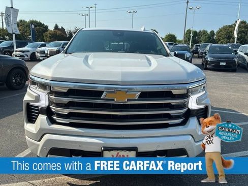 Used 2023 Chevrolet Silverado 1500 High Country w/ High Country Premium Package AWD/4WD image 2