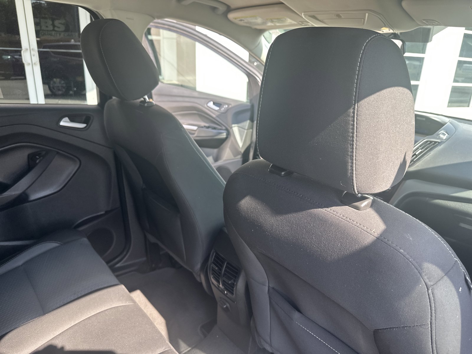 Used 2017 Ford Escape SE FWD image 23