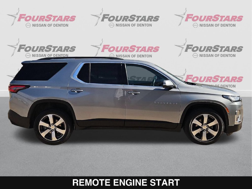 Used 2023 Chevrolet Traverse LT w/ LT Premium Package FWD image 3