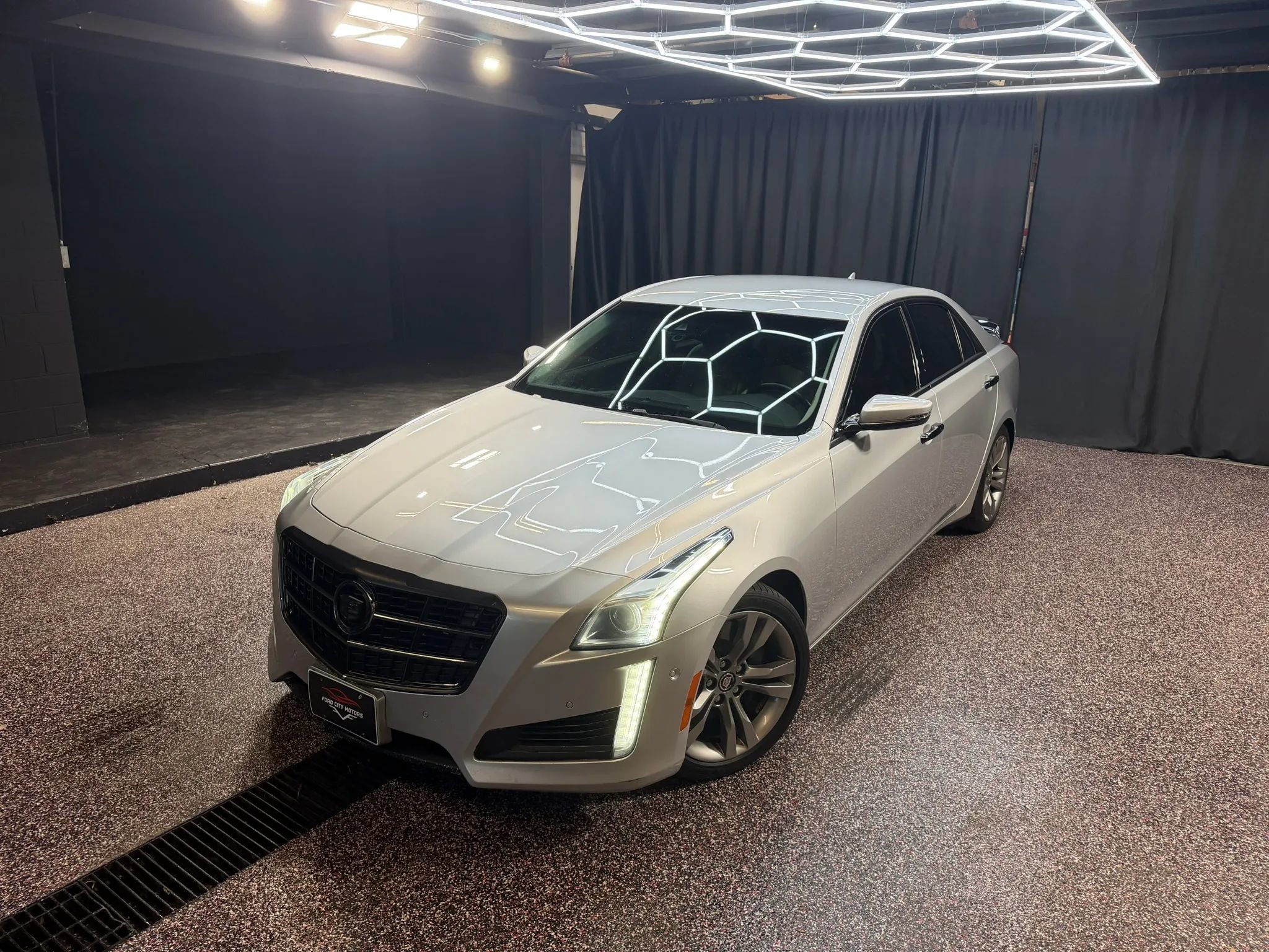 Used 2014 Cadillac CTS Vsport RWD image 2