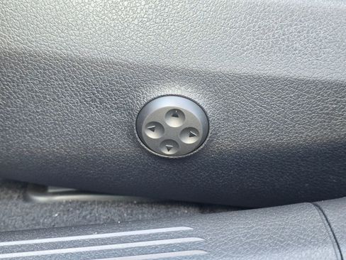 New 2026 Mercedes-Benz C 300 4MATIC Sedan image 37