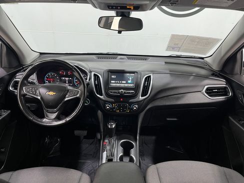 Used 2018 Chevrolet Equinox LT image 18