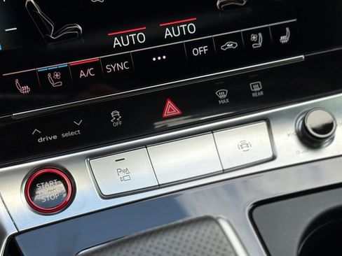 Used 2021 Audi RS 6 AWD/4WD image 27